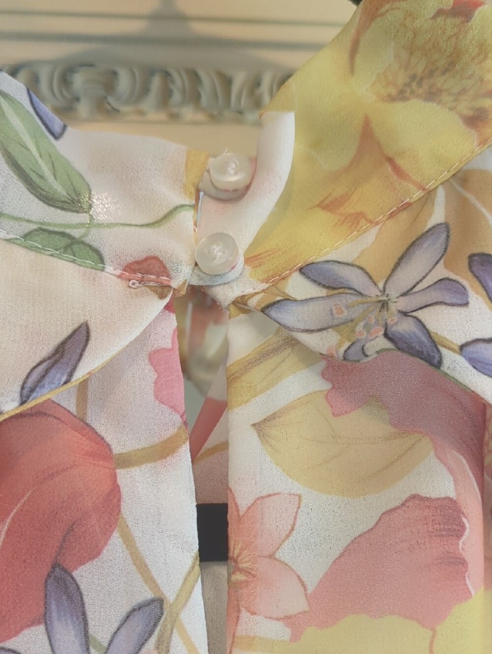 Floral Halter Neck Chiffon Top - White/Pastel - Picture 4 of 5